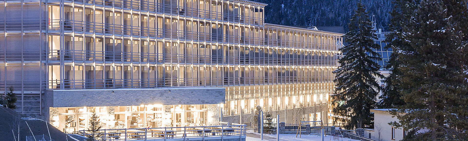 AMERON Davos Swiss Mountain Resort Aussenansicht Winter