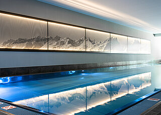 AMERON Davos Swiss Mountain Resort SPA und Pool Schwimmbad mit Fitness